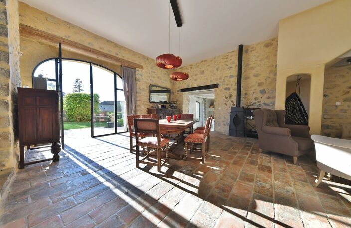 Mas de Village avec Piscine et Jardin — photo 2