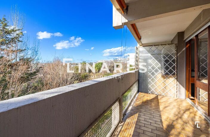 LE VENDOME - Appartement T4 80m2 - Terrasse - Parking - 13012 LA — photo 2