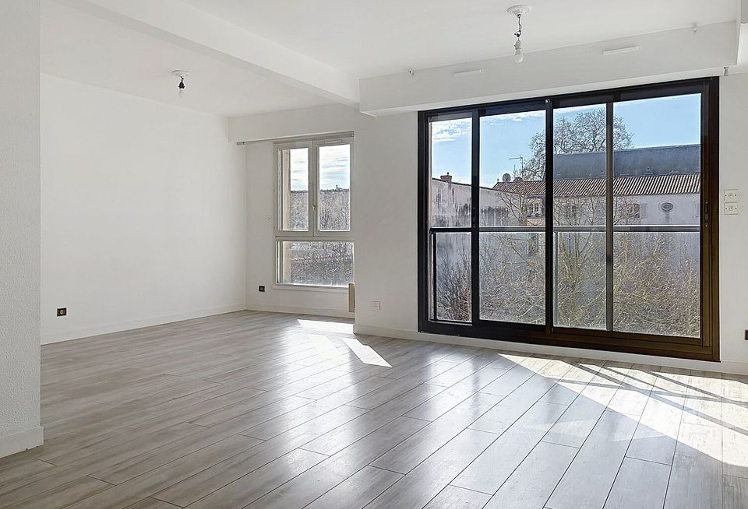 Appartement À Vendre — photo 1