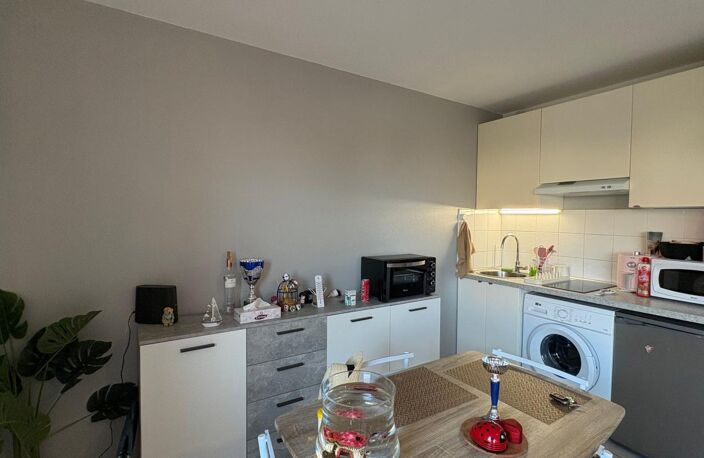 APPARTEMENT T1 BIS - VENDU LOUÉ - PARKING ET CELLIER — photo 3