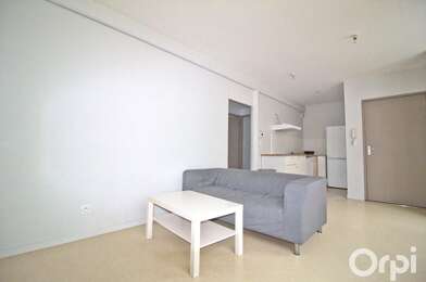 Appartement 3 pièces 723 €
