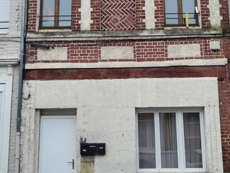 Immeuble de rapport à vendre – Saint-Amand-les-Eaux (59) — photo 1