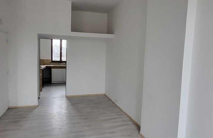 Immeuble de rapport à vendre – Saint-Amand-les-Eaux (59) — photo 3
