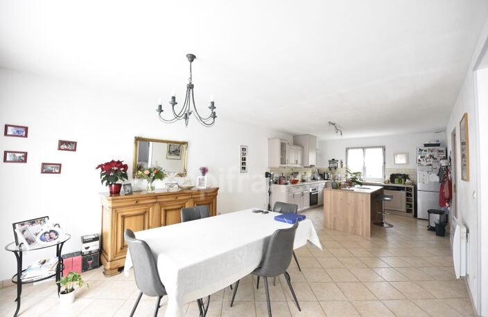 Maison familiale 5 chambres - Beaux volumes - Proche VERNON — photo 3
