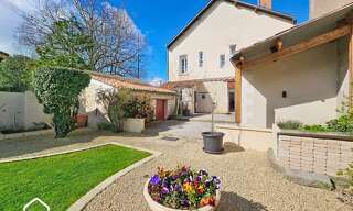 Maison 8 Pièces 243 m² à vendre à Thouars (79100)