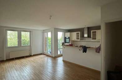 Appartement 3 pièces 890 €