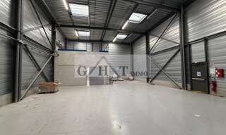 Local industriel  380 m² à louer à Bondoufle (91070)