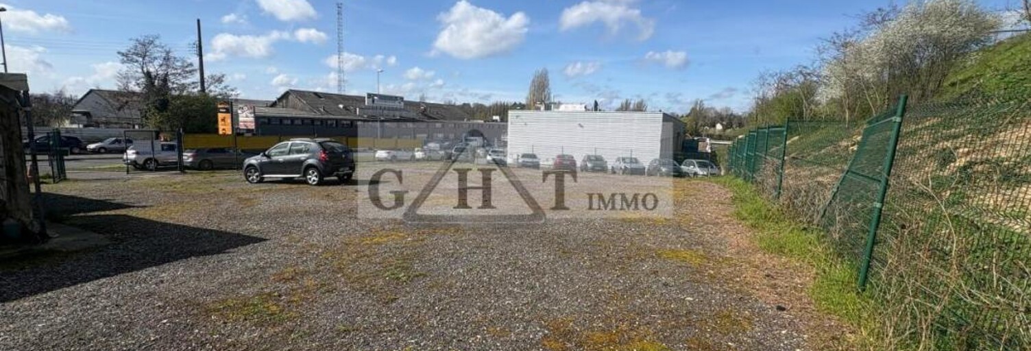 Terrain  900 m² à louer à Dammarie-les-Lys (77190)