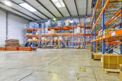 Local industriel  16727 €