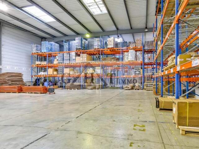 Entrepôt Bureaux 1998m² Saint-Thibault-des-Vignes — photo du bien