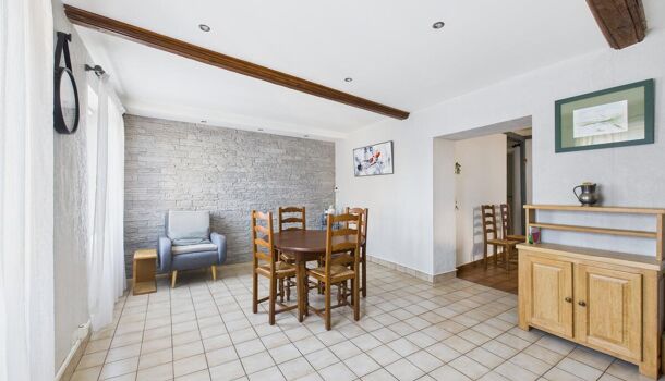 Villa / Maison 7 pièces  à vendre Volvic 63530