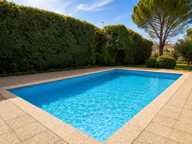 CARPENTRAS - Grande maison familiale au calme absolu – 232 m² habitables – Parcelle de plus de 2400 m² avec piscine – — photo 4