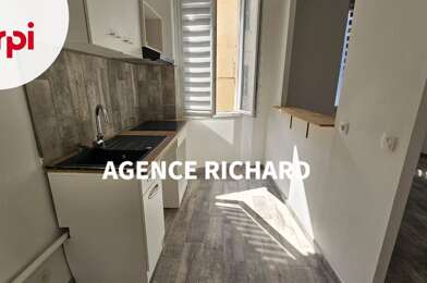 Appartement 3 pièces 790 €