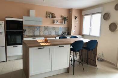 Appartement 3 pièces 700 €