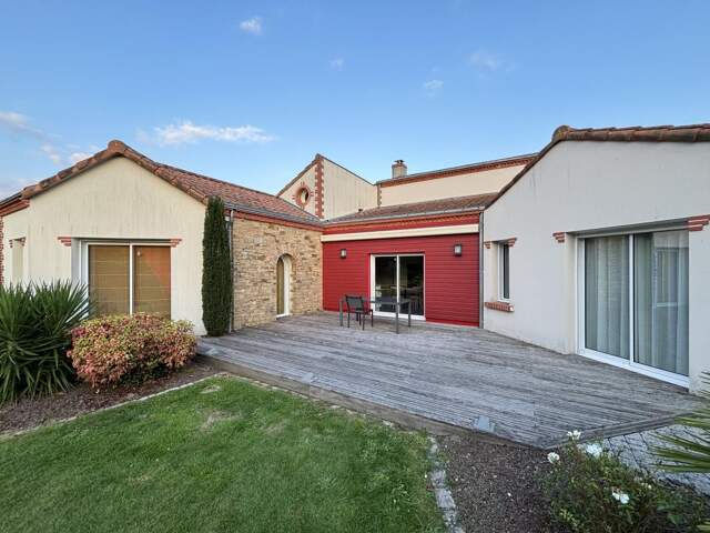 Maison À Vendre — photo du bien