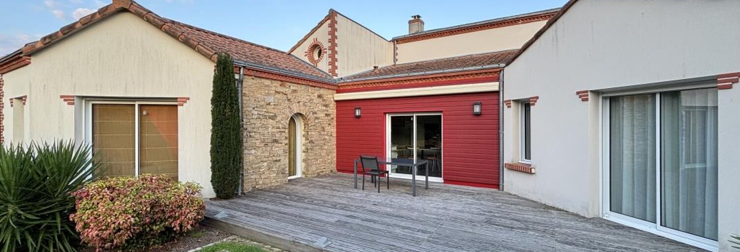 Maison 5 Pièces 222 m² à vendre à Vieillevigne (44116)
