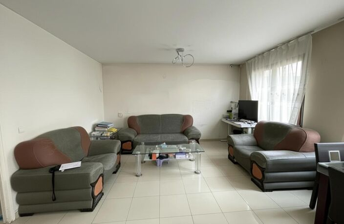 maison familiale, 130 m2 avec grand local/atelier  45 m2 Prix : 588 000 — photo 3