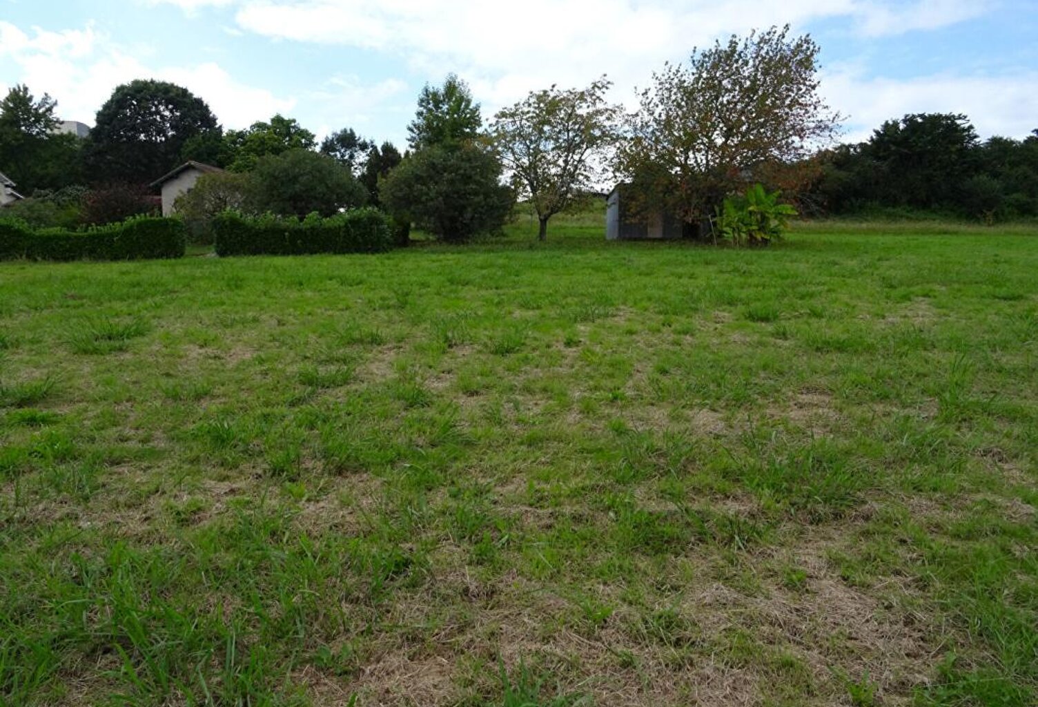 Landes 40250 Mugron, terrain à bâtir viabilisé de 2 048m² — photo 1