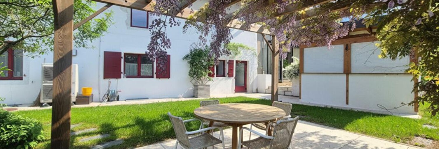 Maison 6 Pièces 279 m² à vendre à Chevrier (74520)