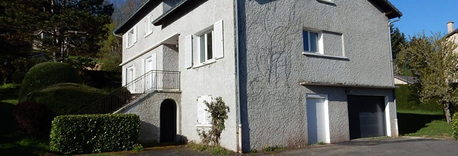 Maison 12 Pièces 302 m² à vendre à Saint-Julien-Chapteuil (43260)