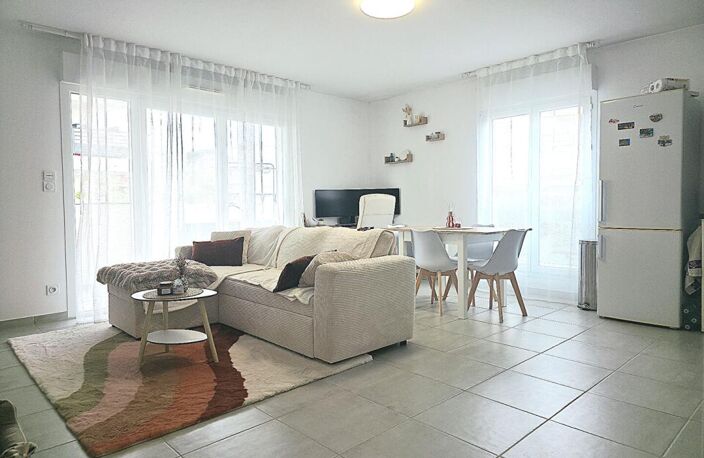Superbe 3 pièces moderne avec grande terrasse, piscine et parkings à 10 minutes de la mer — photo 2