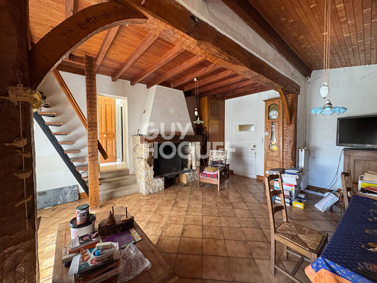 Maison à rénover ? Fort potentiel ? Idéal investisseur ou projet résidence principale. — photo 1