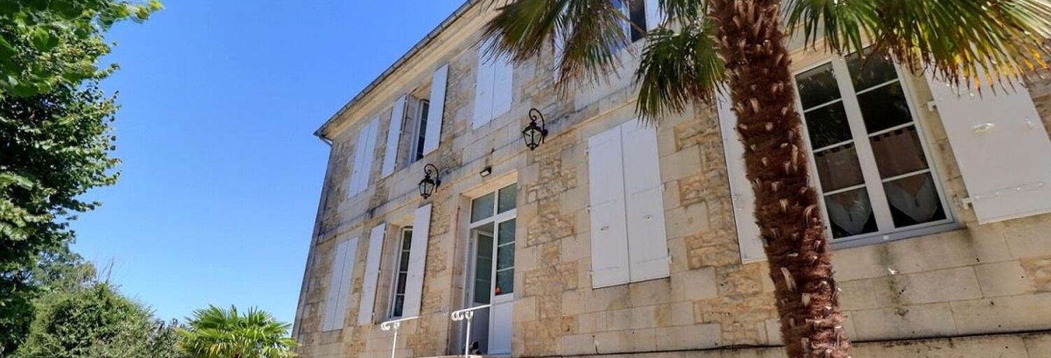 Maison 8 Pièces 265 m² à vendre à Rochefort (17300)