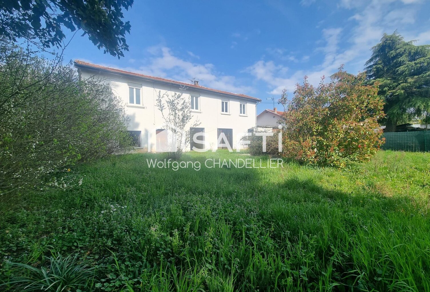 Maison a rénover  dans un cadre bucolique. — photo 1