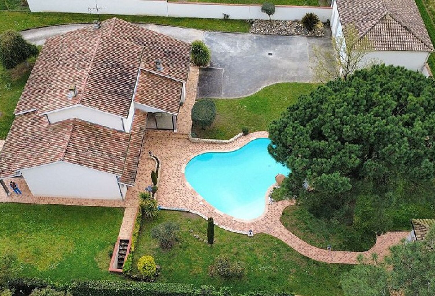 Maison 6 pièces 174 m&sup2; — photo 1