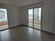 JUVIGNAC - Grand studio 33,5m2 + terrasse 23,5m2 + pk — photo 4