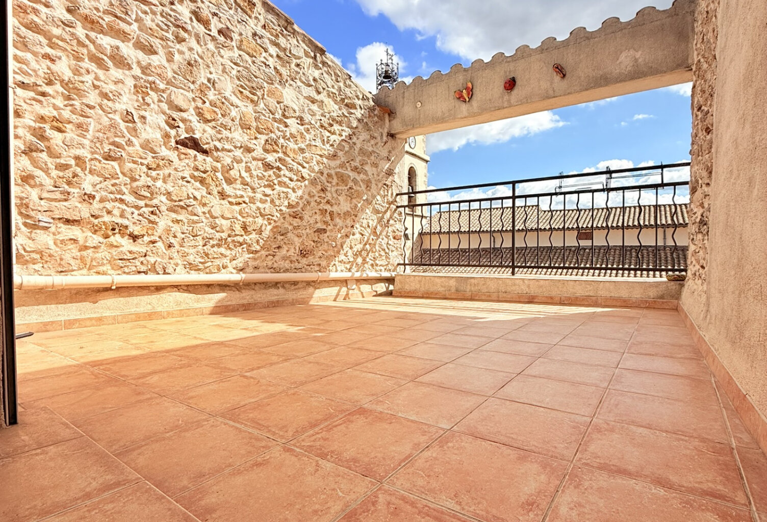 Maison de village avec terrasse tropézienne — photo 1