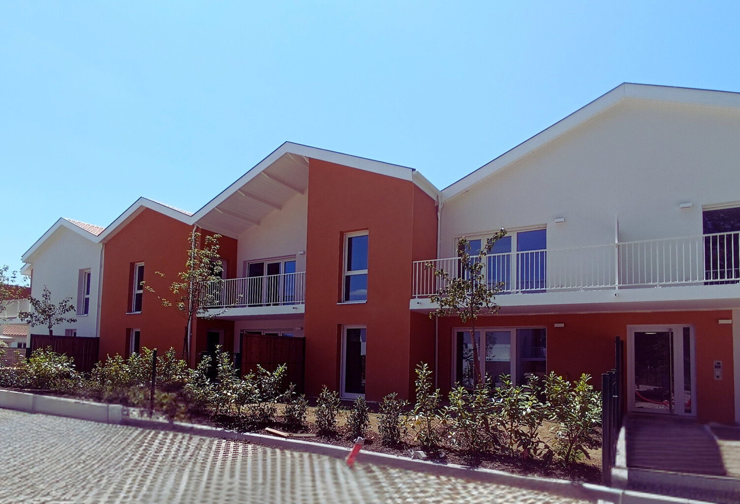 FOURAS SUPERBE RESIDENCE LIVREE — photo 1