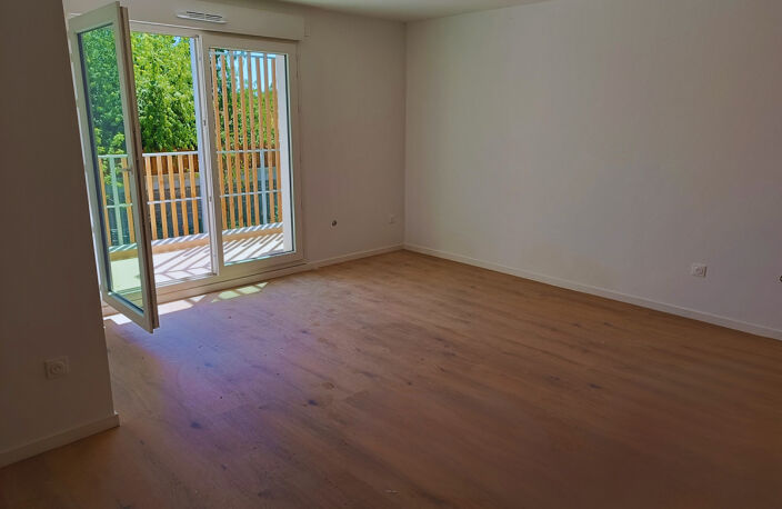 FOURAS SUPERBE RESIDENCE LIVREE — photo 4