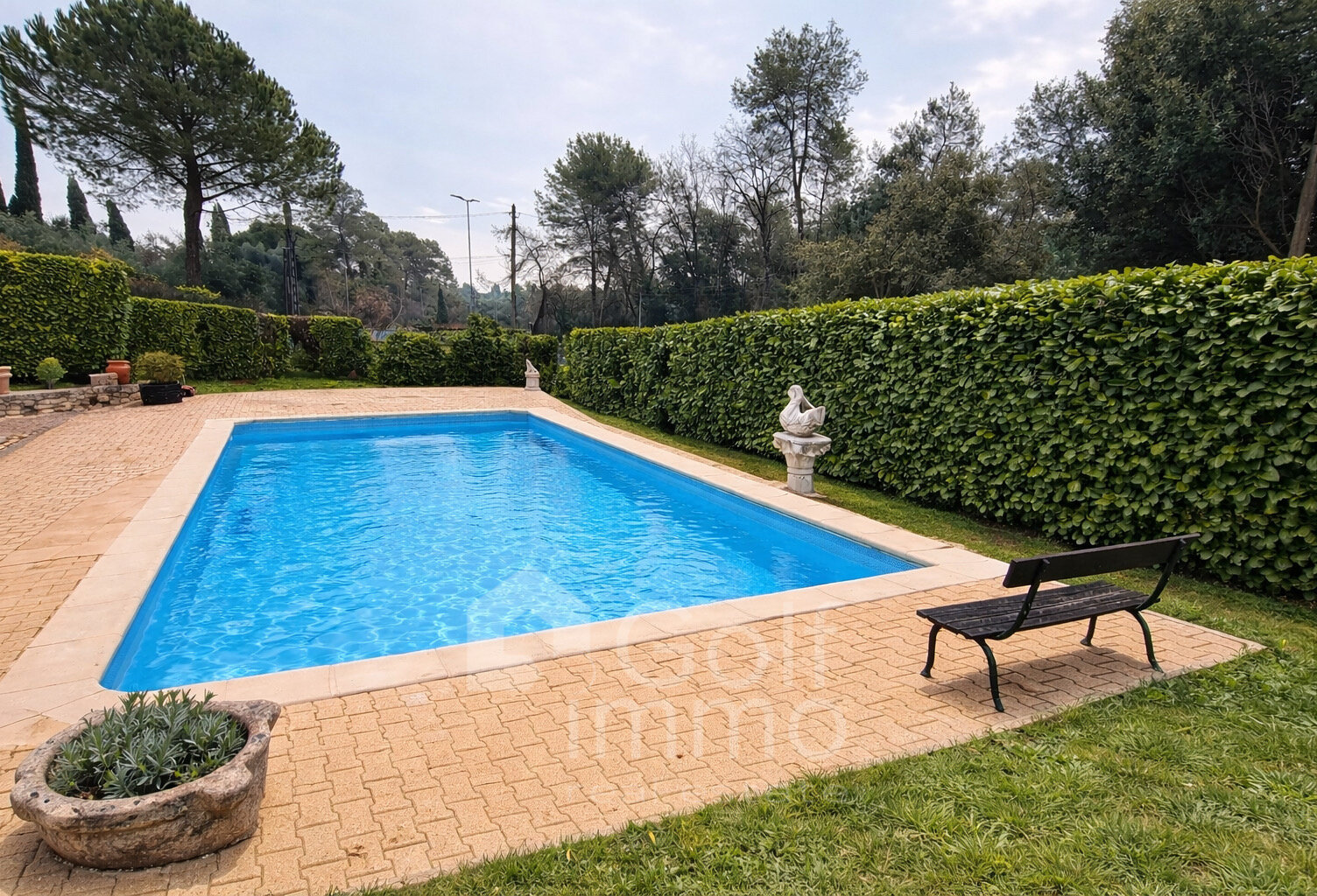 Vallbone villa 4 pieces avec une piscine — photo 1