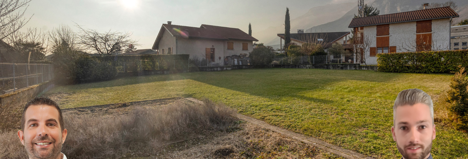 Terrain  642 m² à vendre à Crolles (38920)