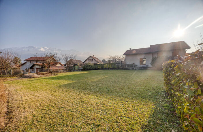 DPT 38 - A VENDRE - Terrain à bâtir 642m2 - CROLLES — photo 2