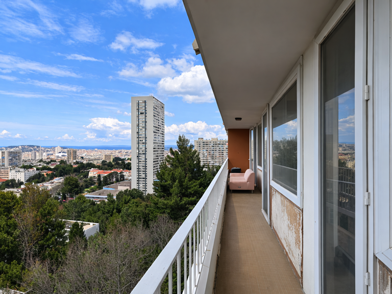 APPARTEMENT T4 86M2 AVEC GRAND BALCON — photo 1