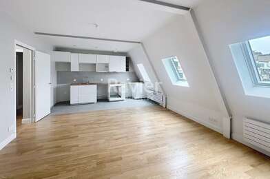 Appartement 3 pièces 2120 €