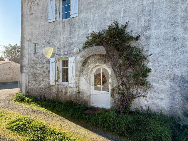 MAISON 4 PIECES - 112M² - À VENDRE À SAINT BENOIST SUR MER — photo du bien