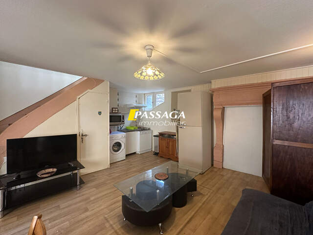 A VENDRE - 2 pièces en duplex - 44 m²  au sol environ - RODEZ  HYPERCENTRE — photo du bien