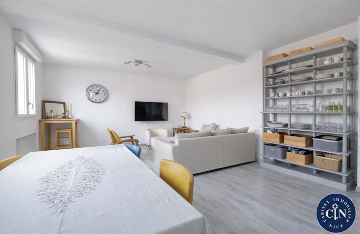 APPARTEMENT 4 PIÈCES – DERNIER ÉTAGE – VUE DÉGAGÉE – PROCHE JEAN — photo 5