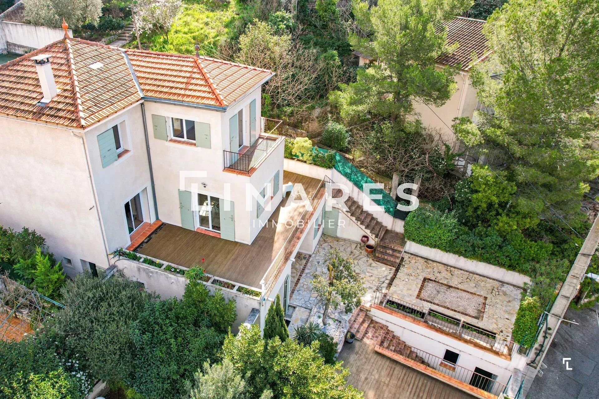 Villa / Maison  T9 à vendre Marseille 9eme 13009