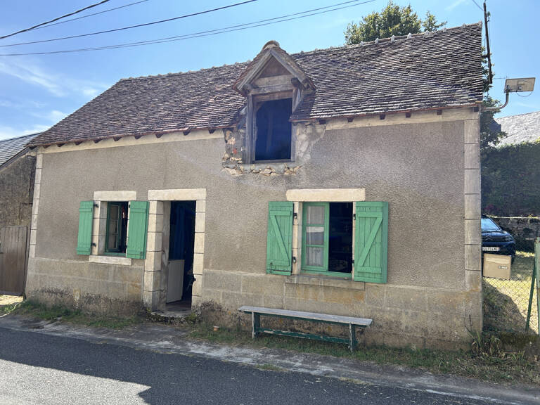 A VENDRE - Maison 3 pièces avec dépendances à Rivarennes — photo 1