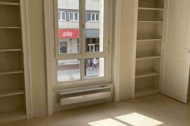 Appartement 1 pièces 330 €