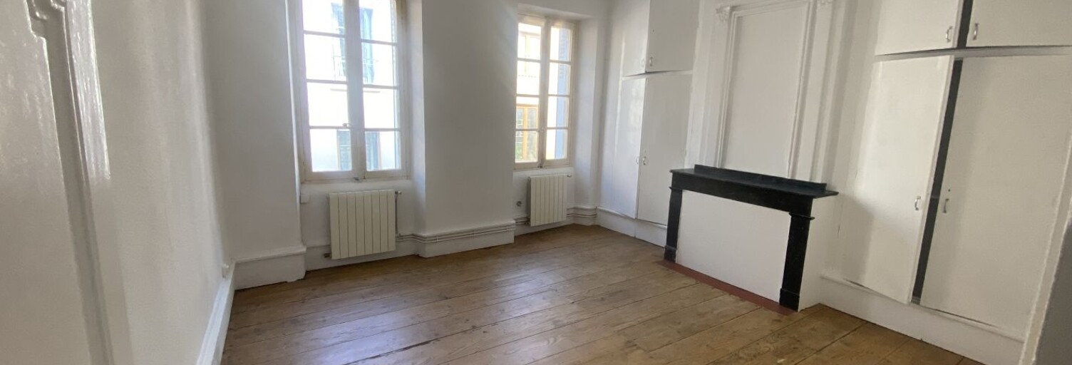 Immeuble  220 m² à vendre à Foix (09000)