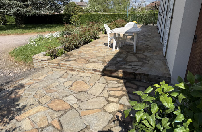 Maison 143 m2 habitables terrain dépendances — photo 2