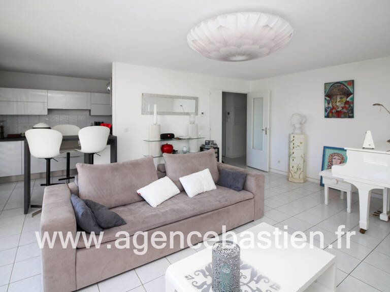 Gex   Grand T3 de 84 m2 avec terrasse et garage — photo 1