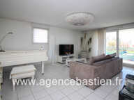 Gex   Grand T3 de 84 m2 avec terrasse et garage — photo 2
