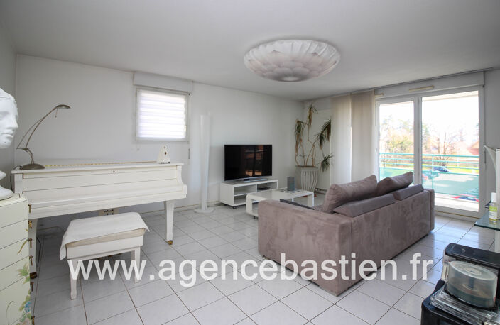 Gex   Grand T3 de 84 m2 avec terrasse et garage — photo 2