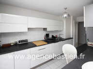 Gex   Grand T3 de 84 m2 avec terrasse et garage — photo 4